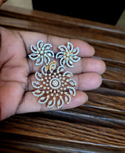 Load image into Gallery viewer, Anmol cz  Pendant Necklace Set