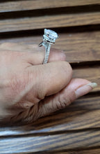 Load image into Gallery viewer, Solitaire cz adjustable Ring