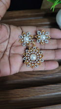 Load image into Gallery viewer, Sitara cz  Pendant Necklace Set