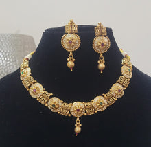 Load image into Gallery viewer, Samantha traditional Necklace set