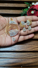 Load image into Gallery viewer, Julia Diamond Pendant Necklace Set