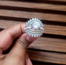 Load image into Gallery viewer, Queens adjustable Ring