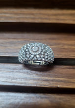 Load image into Gallery viewer, Urban diva Cz Band Ring