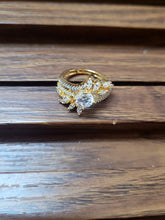 Load image into Gallery viewer, White shine adjustable Ring