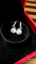 Load image into Gallery viewer, Majestic Pearl Earrings