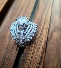 Load image into Gallery viewer, Queens adjustable Ring