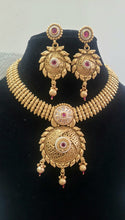 Load image into Gallery viewer, Shreya  traditional Necklace set