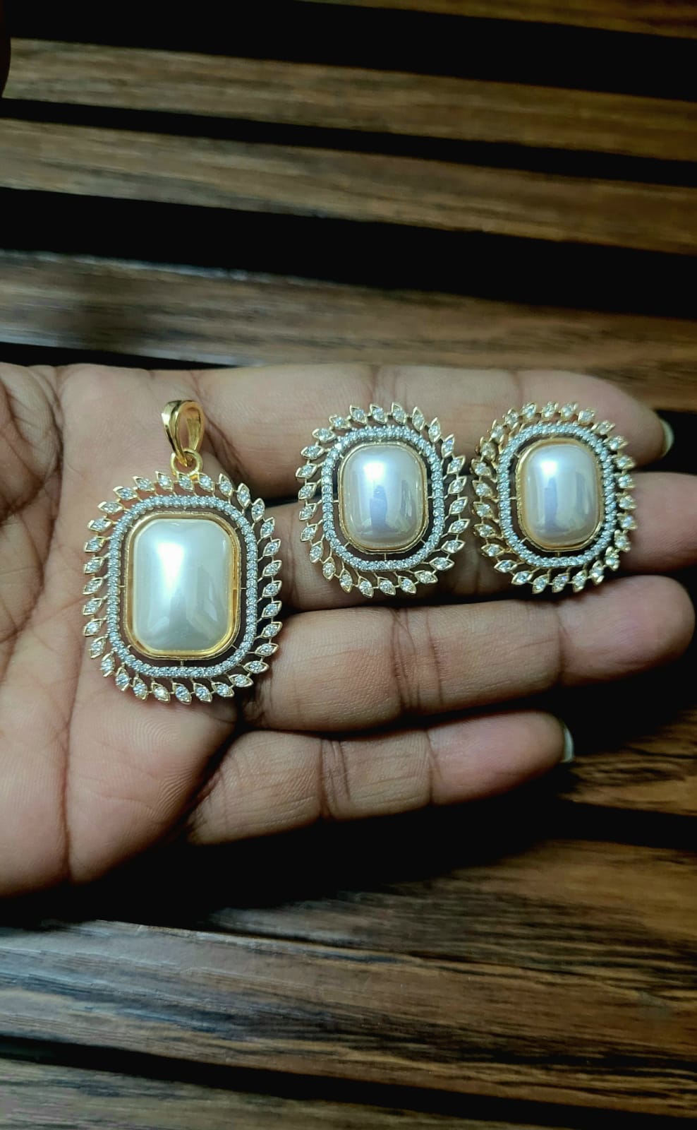 Pearl Diamond Pendant Necklace Set