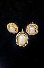 Load image into Gallery viewer, Pearl Diamond Pendant Necklace Set