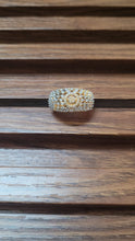 Load image into Gallery viewer, Urban diva Band Ring