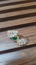 Load image into Gallery viewer, Emerald Dual finger Ring