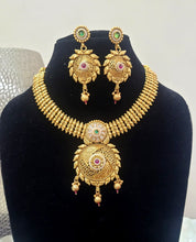 Load image into Gallery viewer, Shreya traditional Necklace set