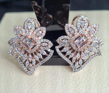 Load image into Gallery viewer, Designer diamond Studs Earrings