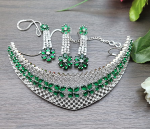 Green Diamond Choker Necklace set with maangtikka