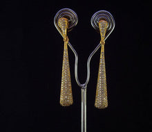 Load image into Gallery viewer, Ishita diamond Earrings - Gemzlane