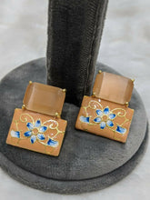 Load image into Gallery viewer, Classy Stone Studs Earrings