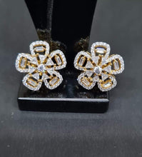 Load image into Gallery viewer, Star gold plated diamond Studs Earrings