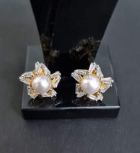 Load image into Gallery viewer, Aayushi pearls and diamonds gold plated Studs Earrings