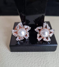 Load image into Gallery viewer, Star pearls and diamonds Rosegold plated Studs Earrings