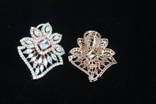 Load image into Gallery viewer, Designer diamond Studs Earrings
