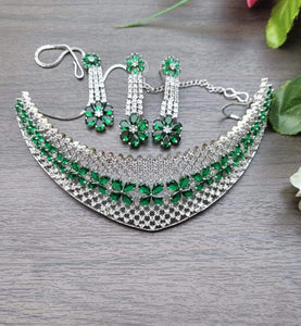 Green Diamond Choker Necklace set with maangtikka