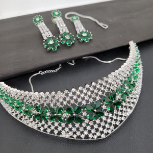 Green Diamond Choker Necklace set with maangtikka