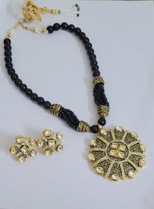 Black Meenakari kundan necklace set