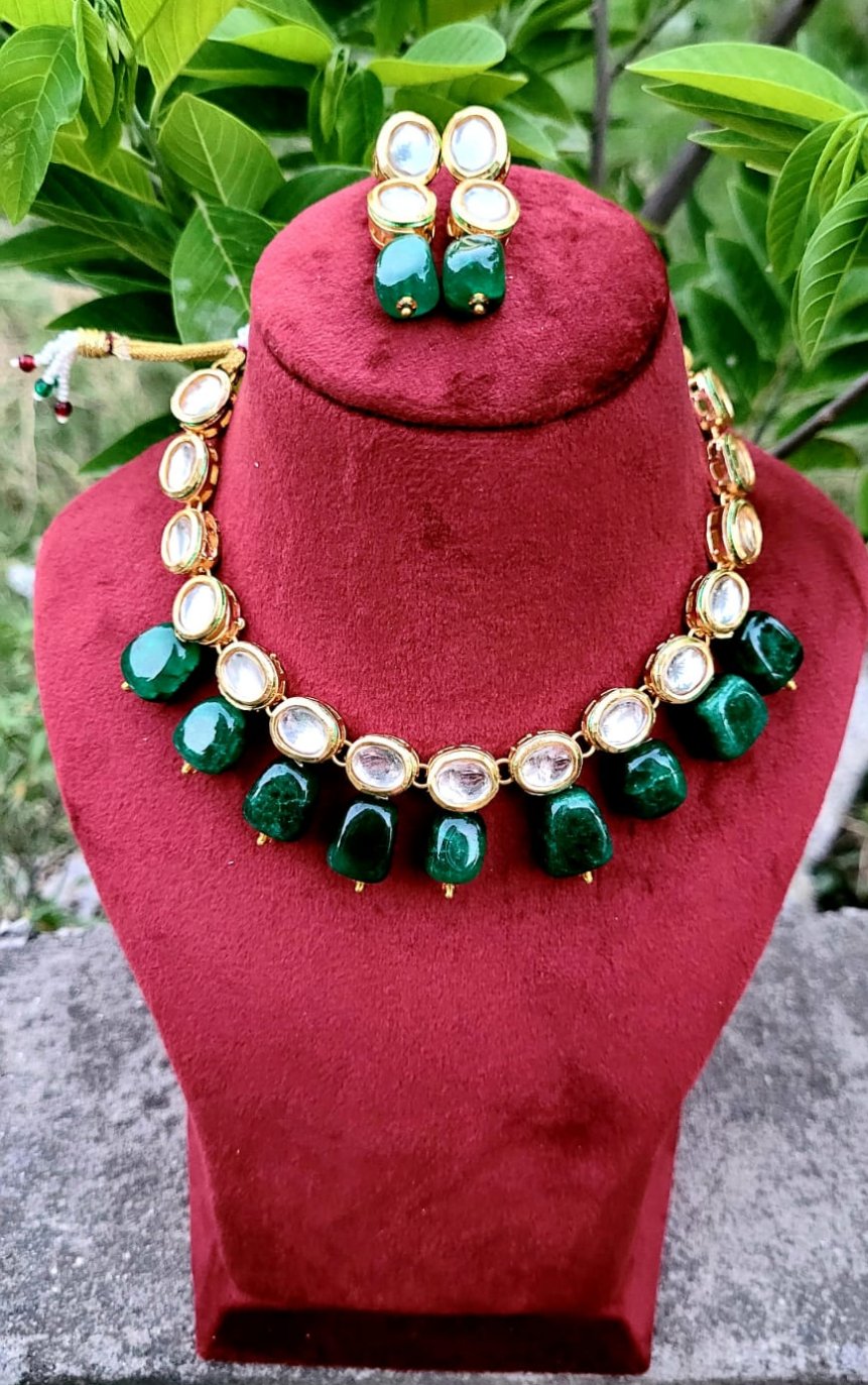 Mishty Kundan Green single line Necklace Set