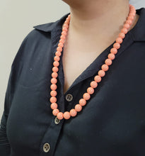 Load image into Gallery viewer, Single Layer Peach pearl fashion necklace