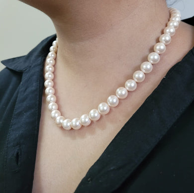 Pearl fashion necklace
