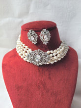 Load image into Gallery viewer, Baroque Pearl White Choker Diamond Necklace  Set
