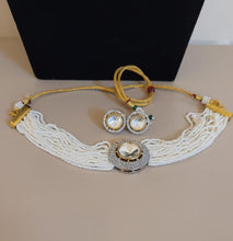 Load image into Gallery viewer, Stylish Fusion Kundan Polki Diamond Choker  Necklace Set
