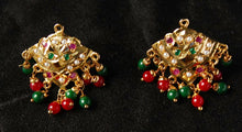 Load image into Gallery viewer, Gemzlane multi colour jadau pendant necklace set - Necklace set