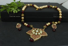 Load image into Gallery viewer, Red Meenakari kundan necklace set - Gemzlane