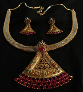 Gemzlane triangular pendant necklace set - Necklace set