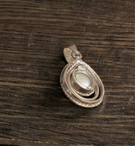 92.5 Sterling Silver Pearl Pendant - Gemzlane