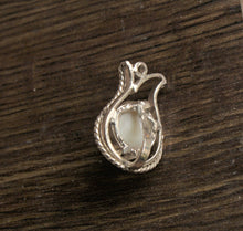 Load image into Gallery viewer, 92.5 Sterling Silver Pearl Pendant - Gemzlane