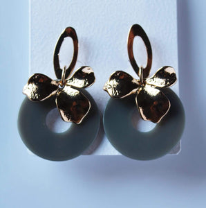 Stylish stud Fashion earrings - Gemzlane