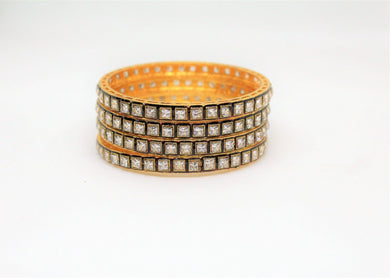 Gemzlane Trendy set of 4 bangles - Gemzlane