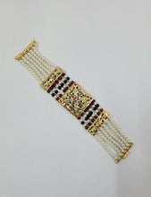 Load image into Gallery viewer, Jadau Pearl Beaded Openable Bracelet