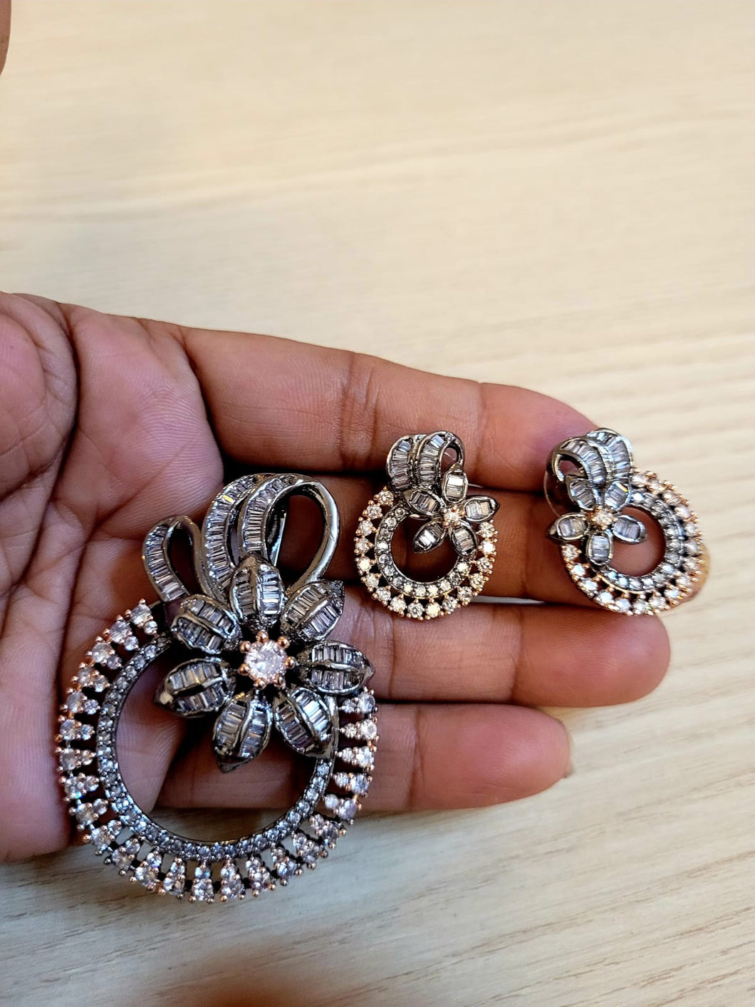 White Floral Cz Diamond pendant necklace set