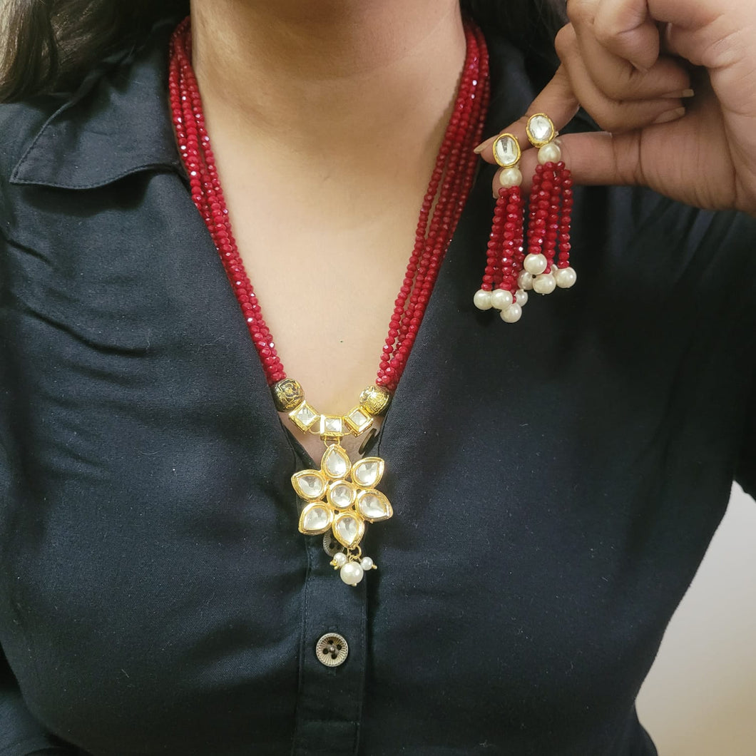 Red Floral Kundan Pendant Beaded necklace Set