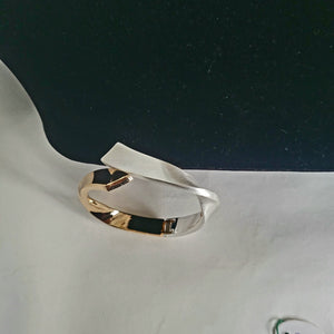 Kiyara Designer openable Bracelet