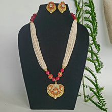 Load image into Gallery viewer, Red Meenakari kundan necklace set