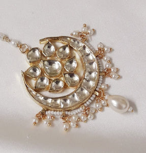 Gemzlane White Kundan Maangtikka