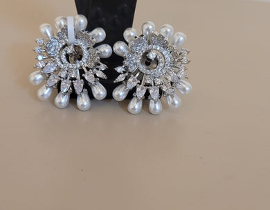 White Circular Diamond Studs Earrings
