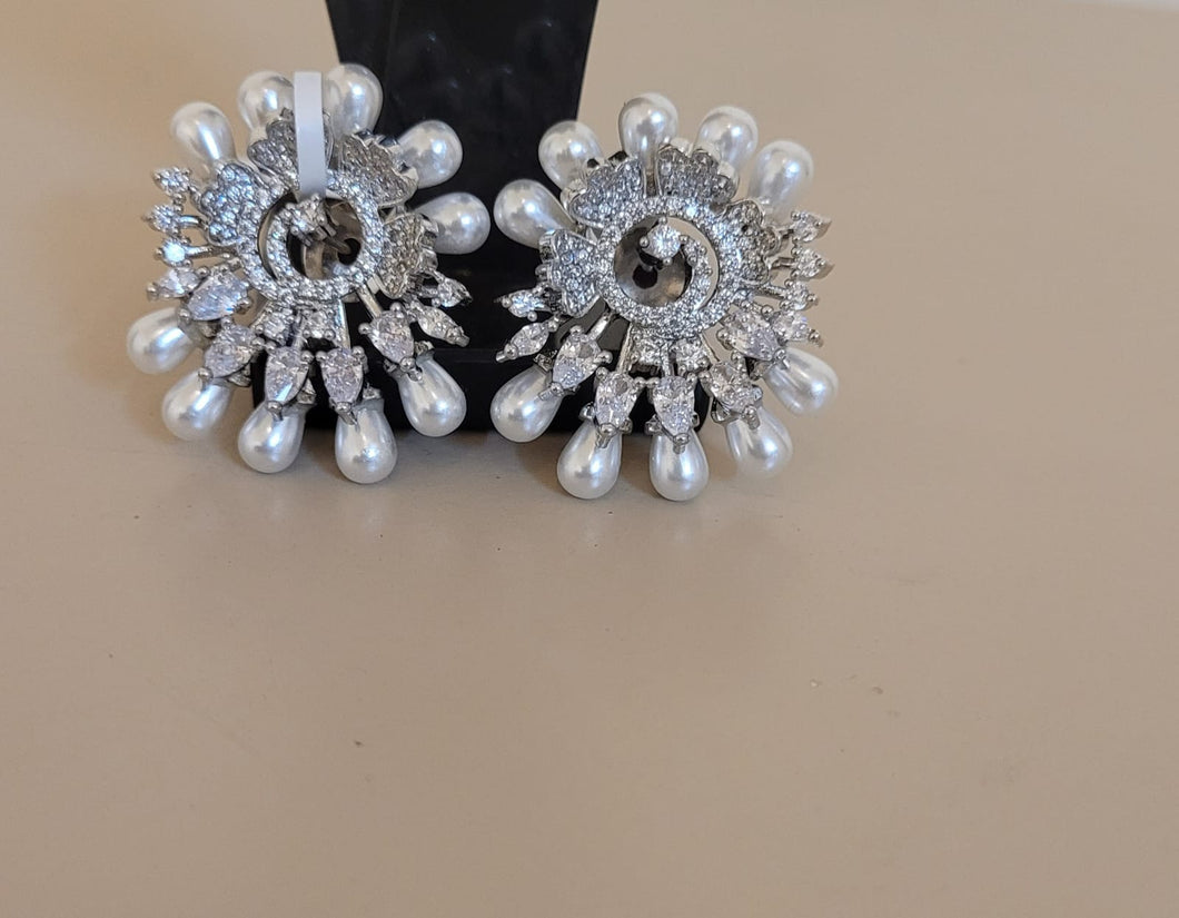 White Circular Diamond Studs Earrings