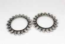 Load image into Gallery viewer, Gemzlane Oxidized silver tone pair of bangles
