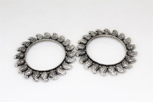 Gemzlane Oxidized silver tone pair of bangles